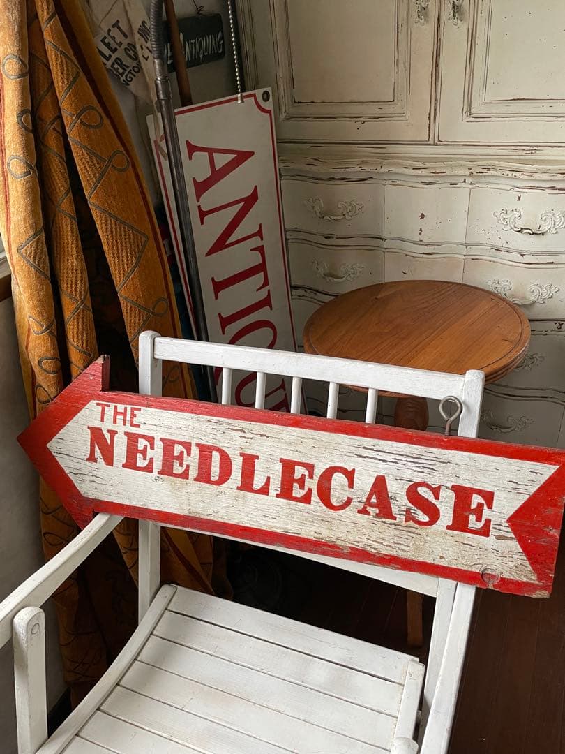 アンティーク　木製　サイン　プレート　看板　NEEDLECASE アメリカ　レア