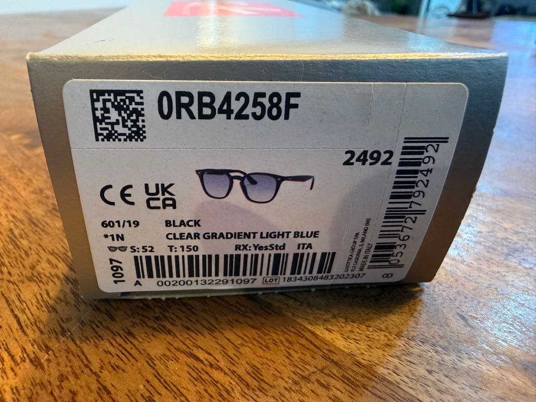 Ray-Ban（国内正規品）RB4258F-60119 -52　サングラス