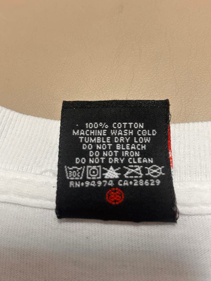 希少00's old Stussy Laura ローラ Tシャツ