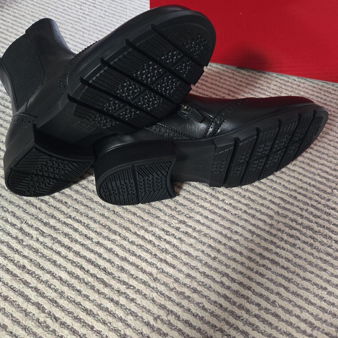 【お値下げ中】fitfit ジップ付きウィングチップサイドゴアブーツ 23cm