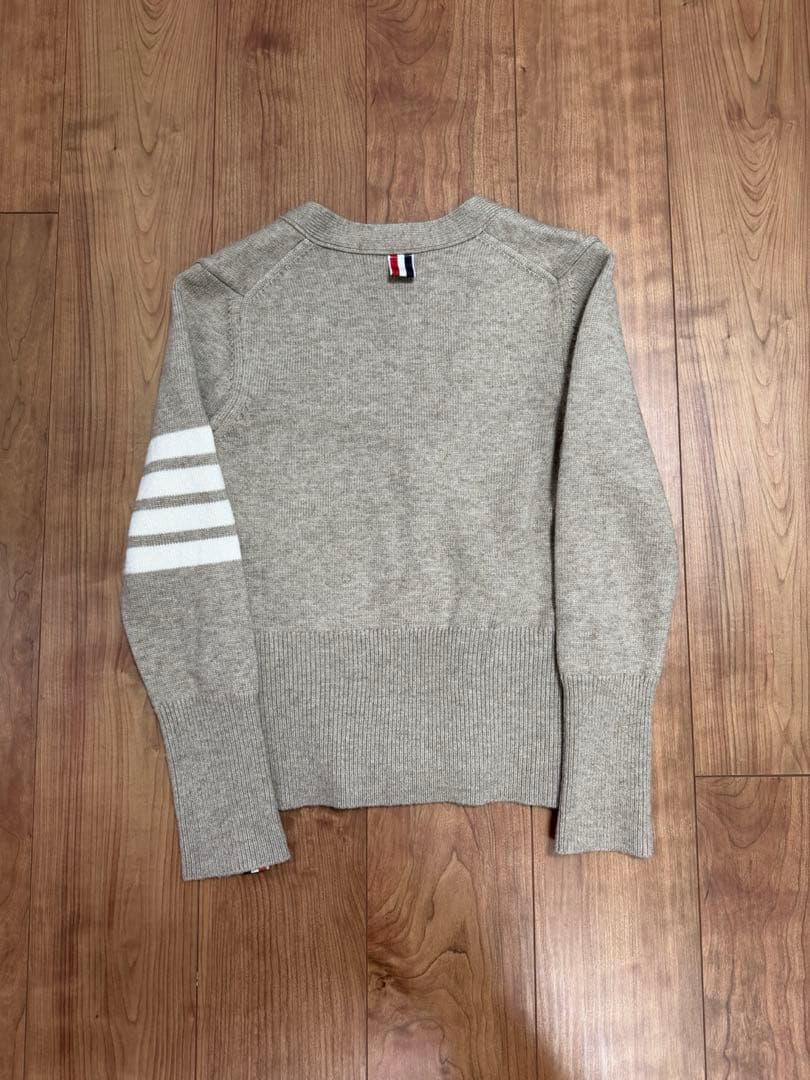 THOM BROWNE トムブラウン 4bar Vネックカーディガン ベージュ