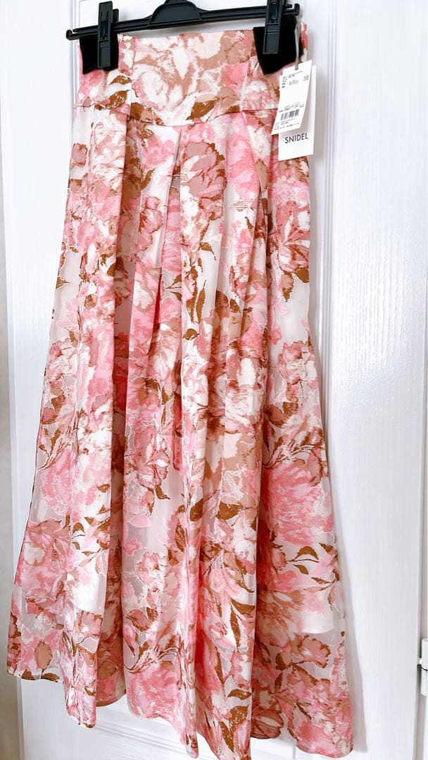snidel 花柄オパールシアースカート　新品未使用