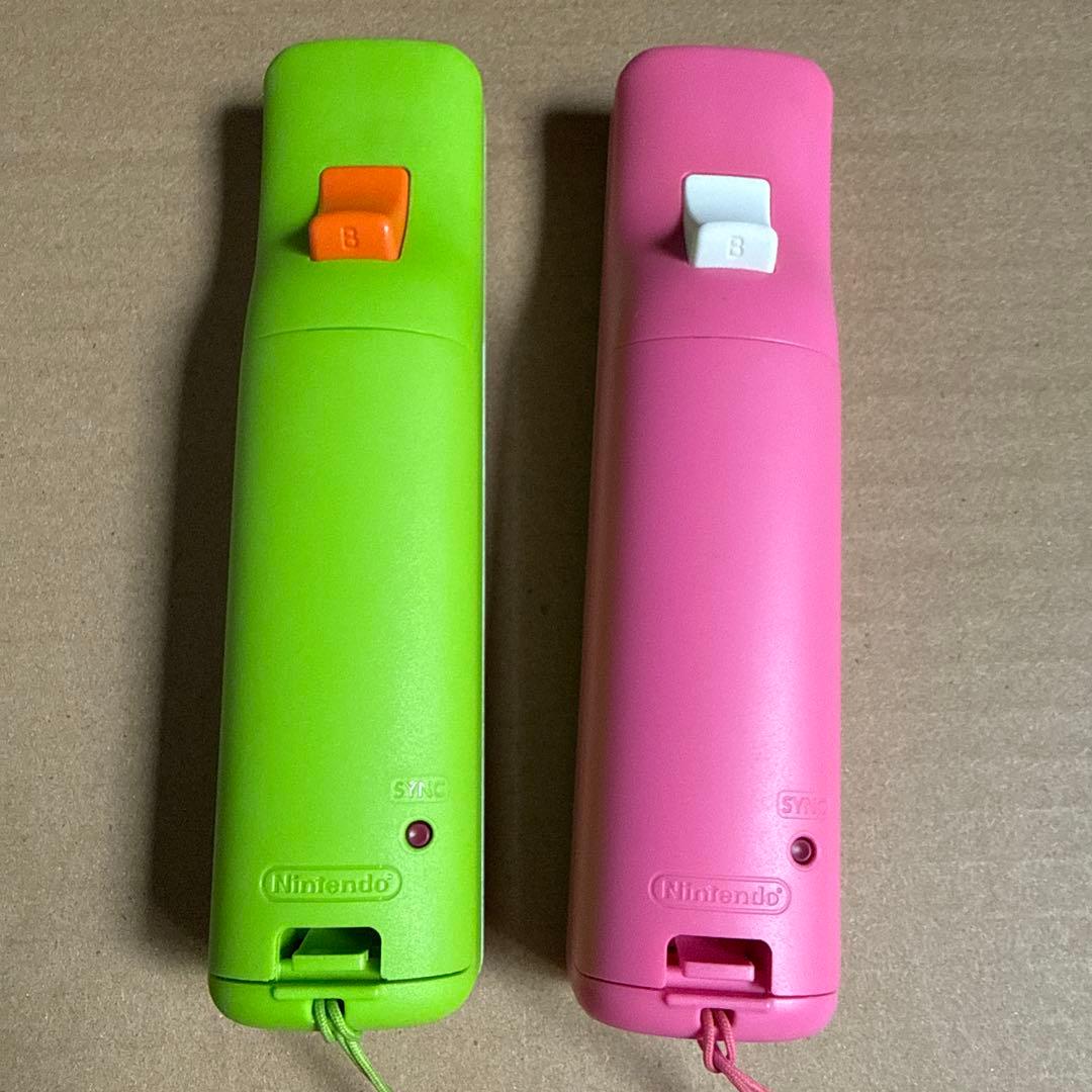 WII リモコンプラス　ヨッシー、ピーチ
