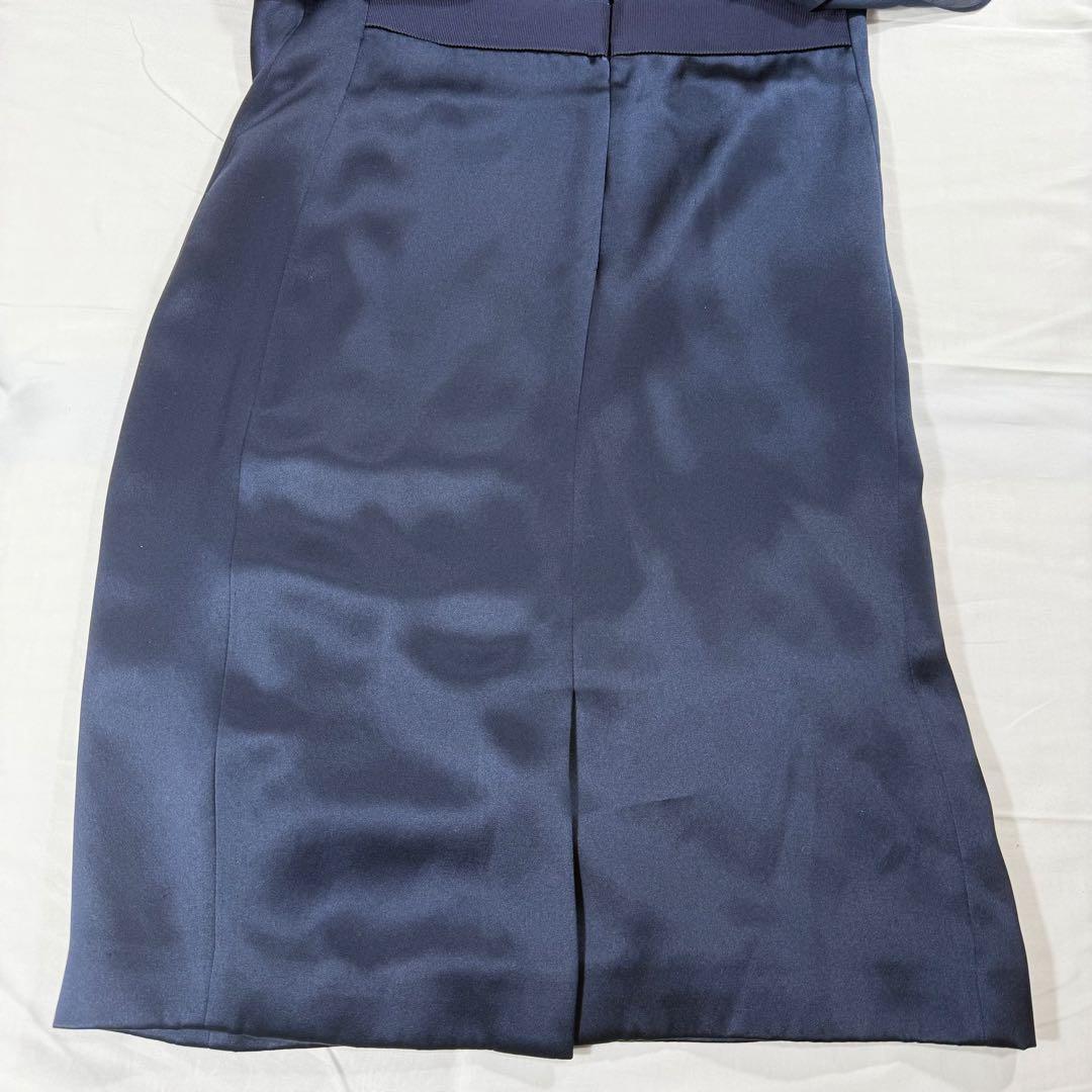 【美品】フェラガモ ワンピース ネイビー シルク100 フレア袖 42