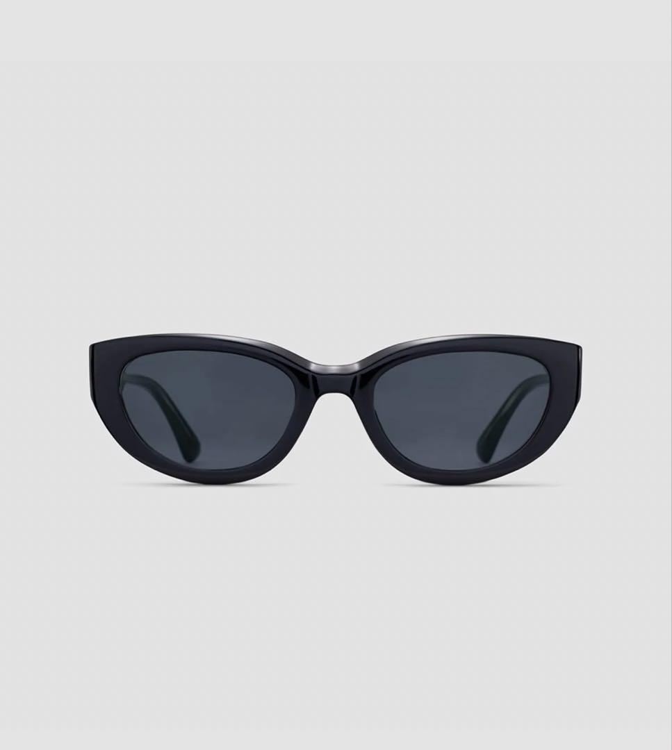 BLUE ELEPHANT FANNY black サングラス