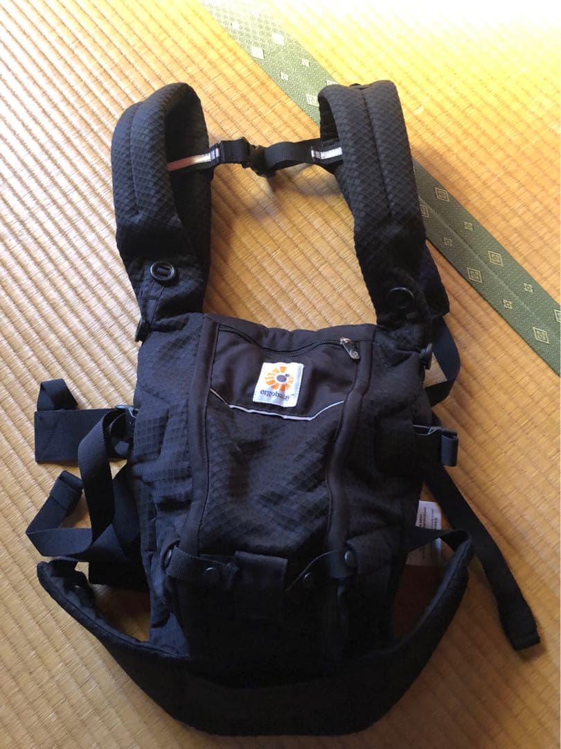 ergobaby adpt ベビー　抱っこ紐　新品　未使用　オマケセット付き