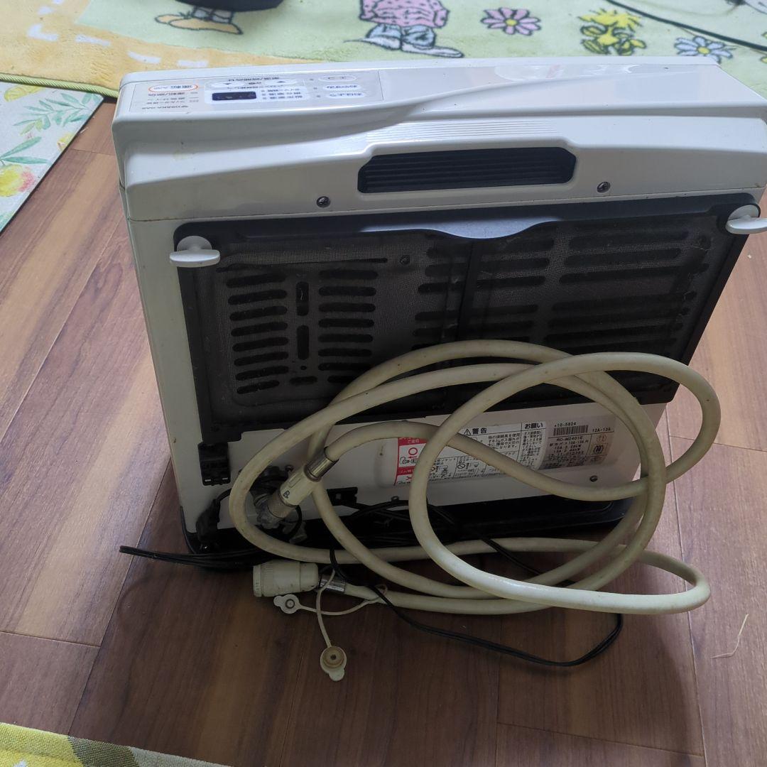 ガスファンヒーター ホワイト コンパクト