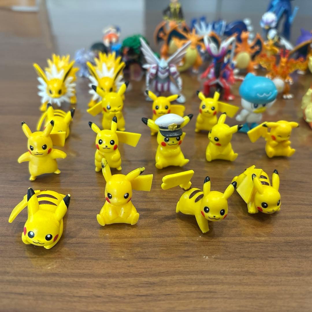 ポケモンフィギュア　まとめ売り　81体