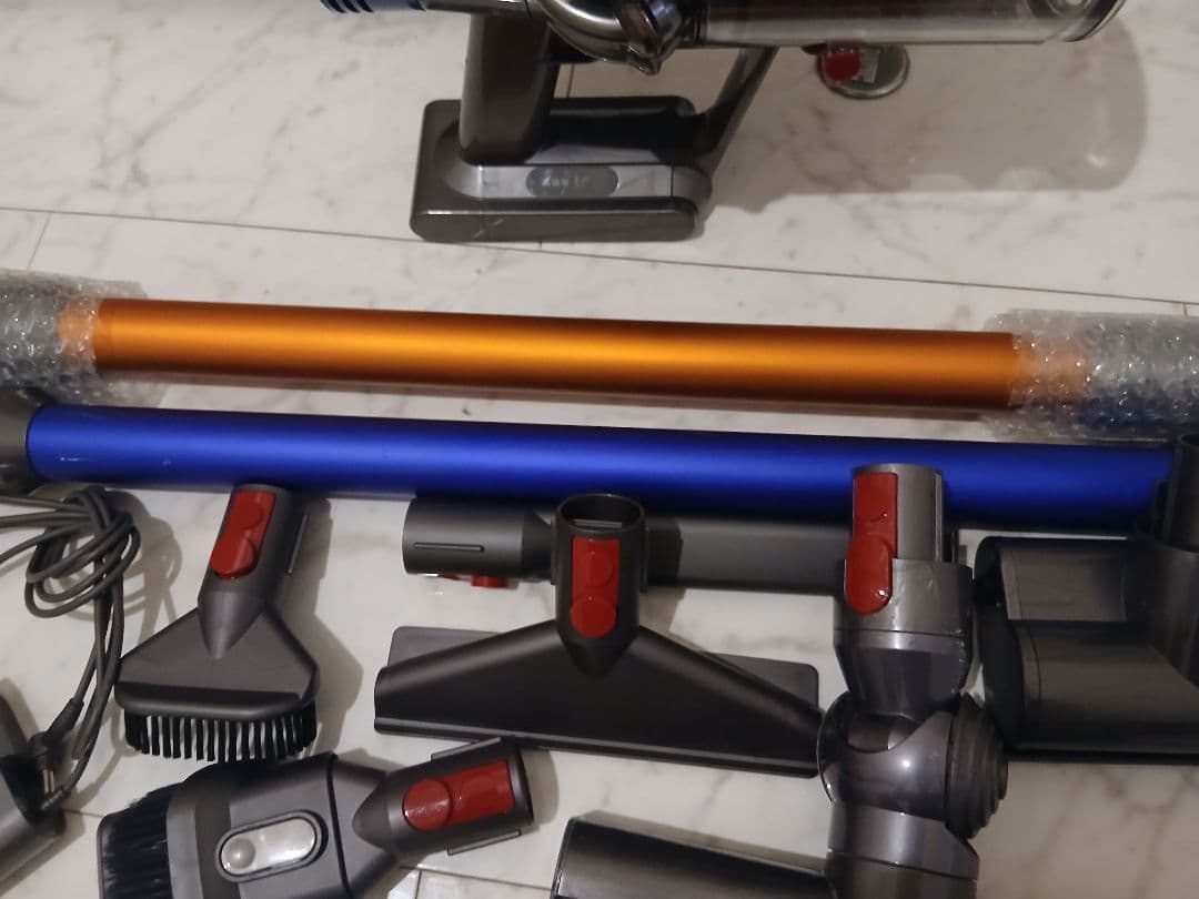 ゆ*き様 Dyson V10 SV12 動作品 パイプ2本 ダイレクトドライブ