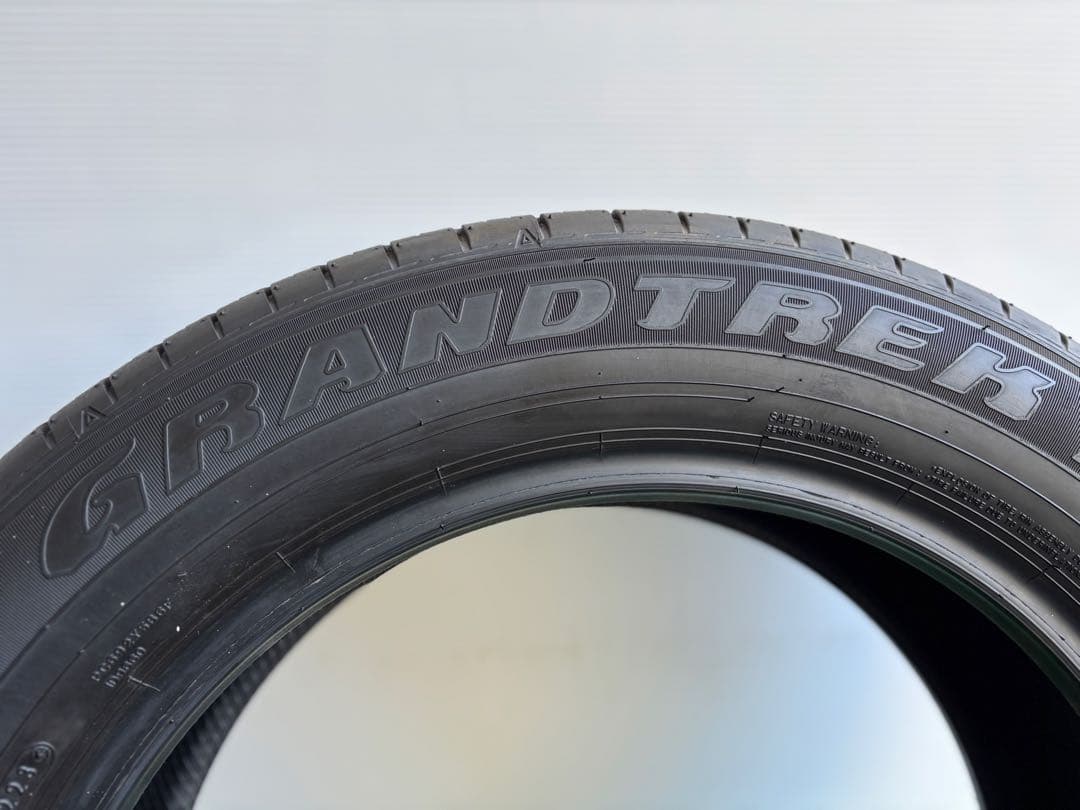【国産バリ溝・送料無料‼️】225/60R18 ダンロップ　ジオランダーPT30