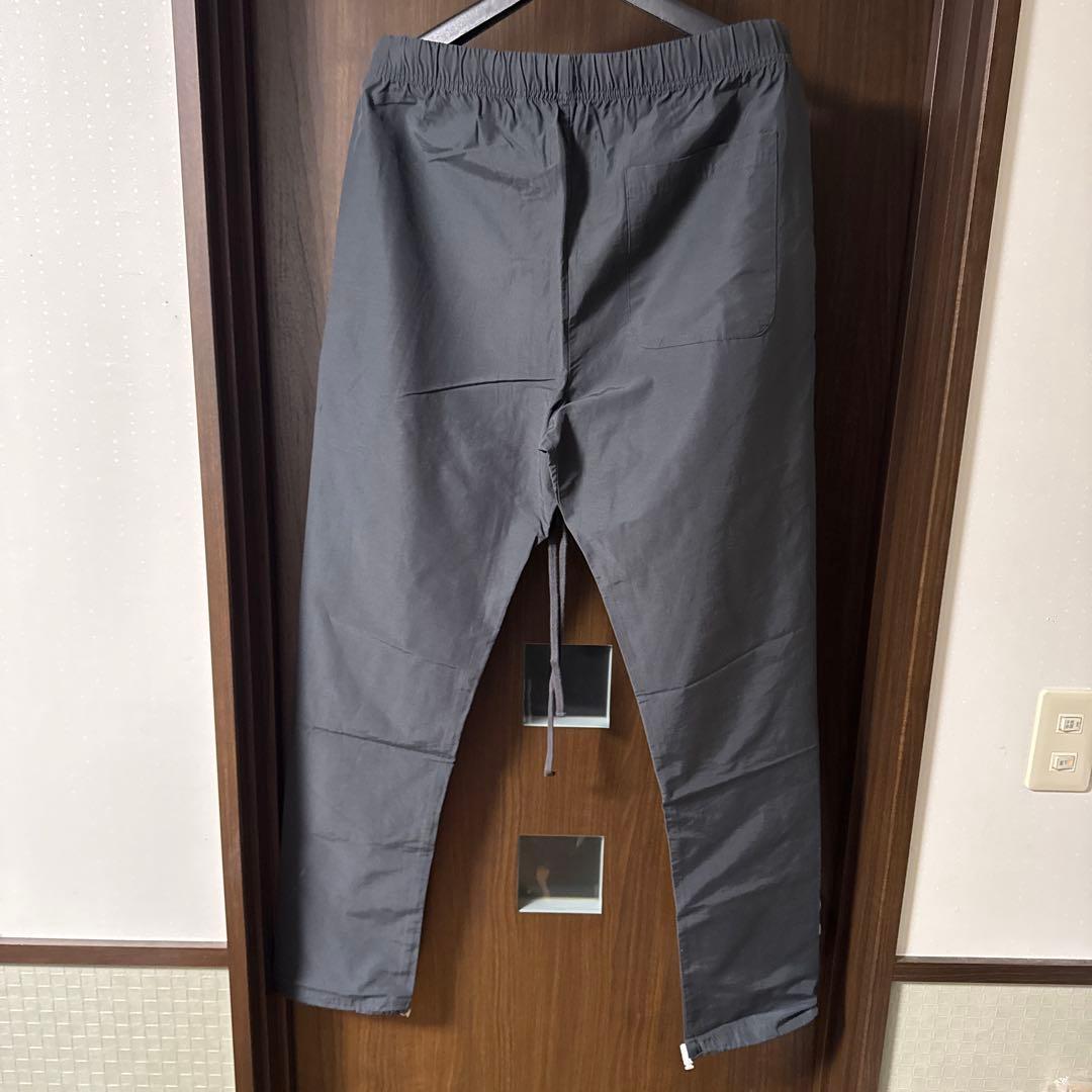 ESSENTIALS ナイロンパンツ M