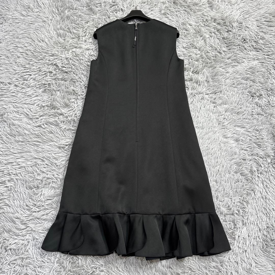 未使用✨フォクシー 定価8万 ペタルフレア サテンワンピースドレス 38 黒