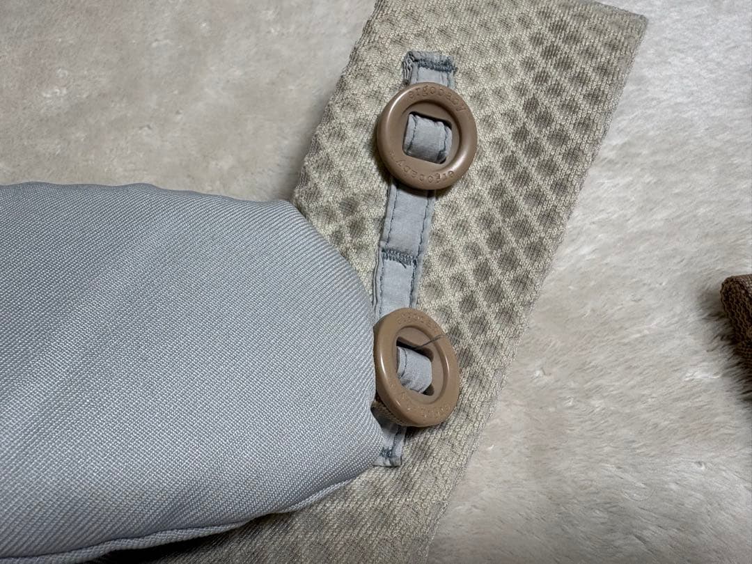 エルゴベビー オムニ ブリーズ サンドベージュ