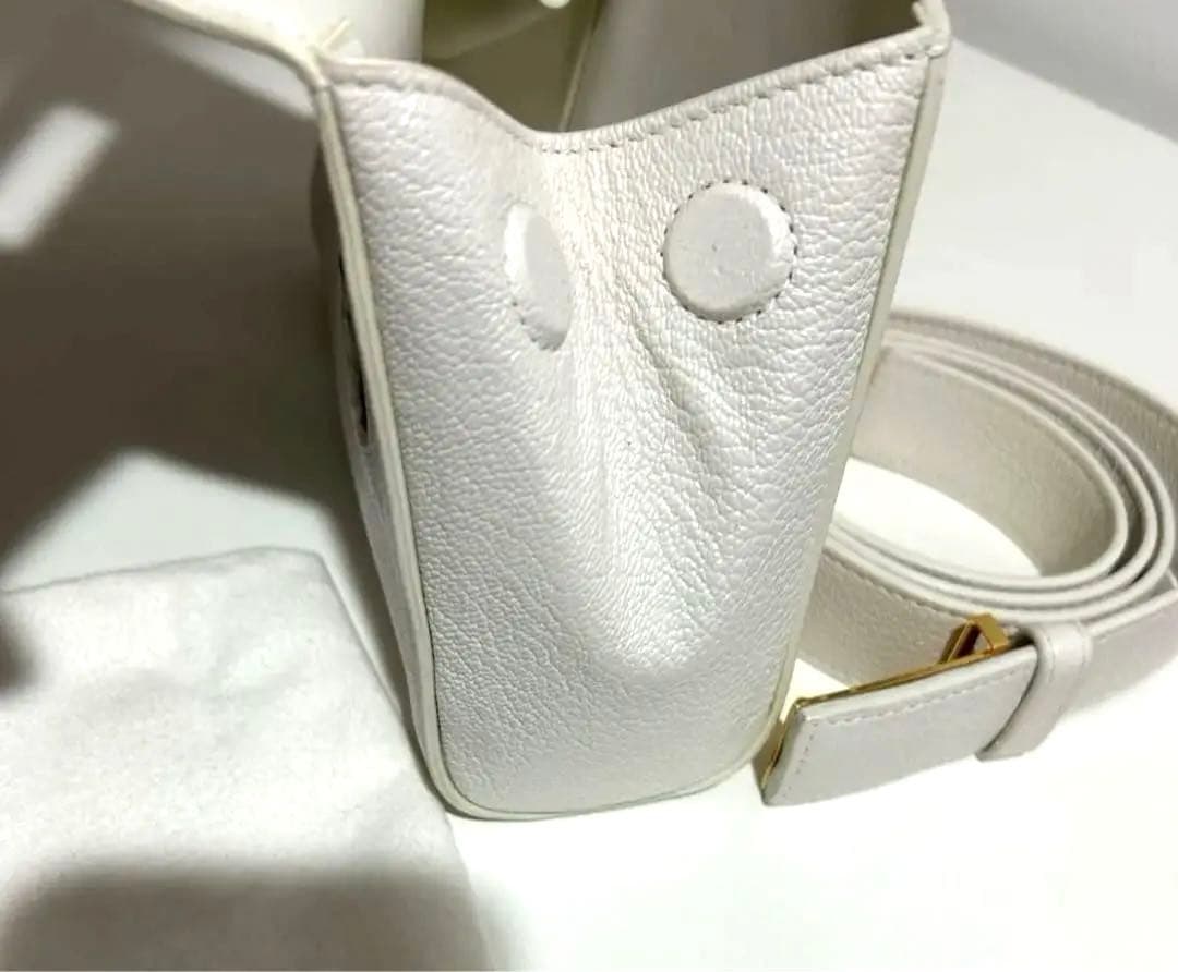 Bottega Veneta ウエストポーチ　ボディバッグ　ホワイト