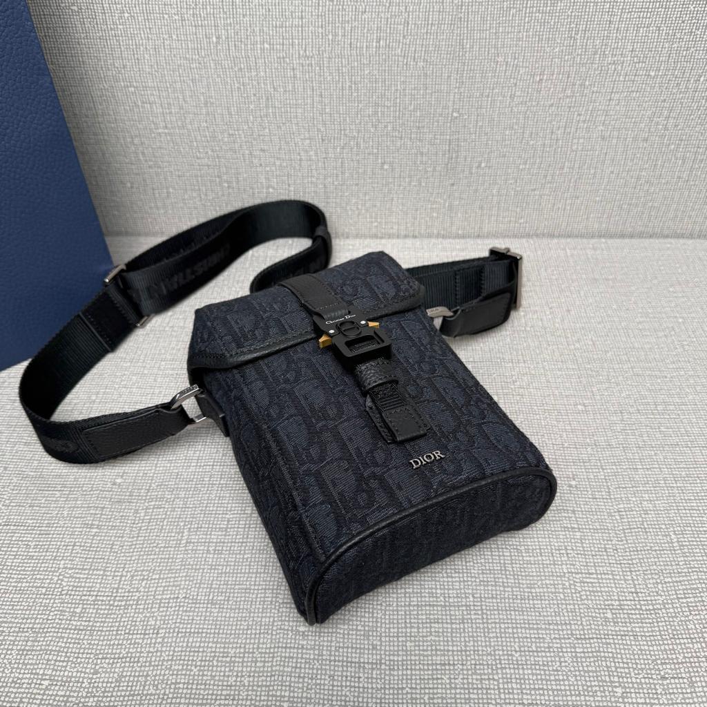 未使用 保管品✨ キャンバス × レザー　肩掛け　スマホショルダーバッグ
