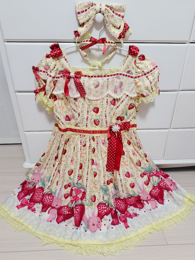 ワンピース Angelic Pretty Little Bunny Strawberry