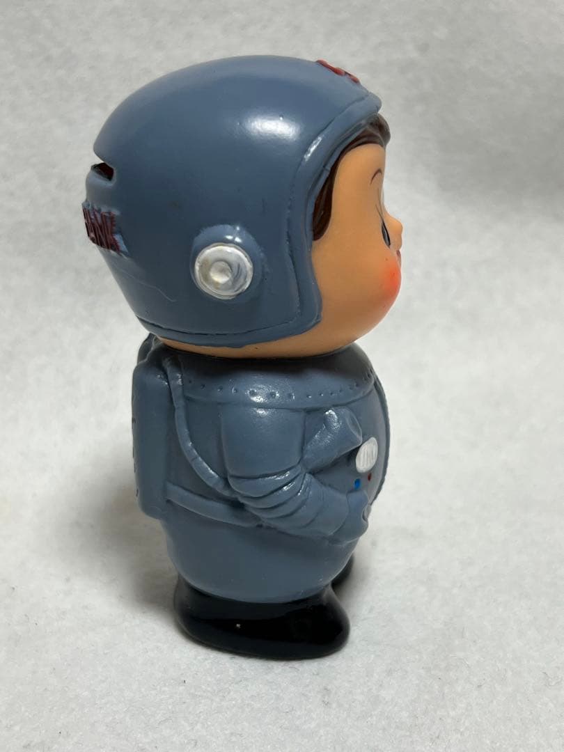 新品未使用　昭和レトロ　当時物　滋賀銀行　ソフビ　しがちゃん　貯金箱　宇宙服