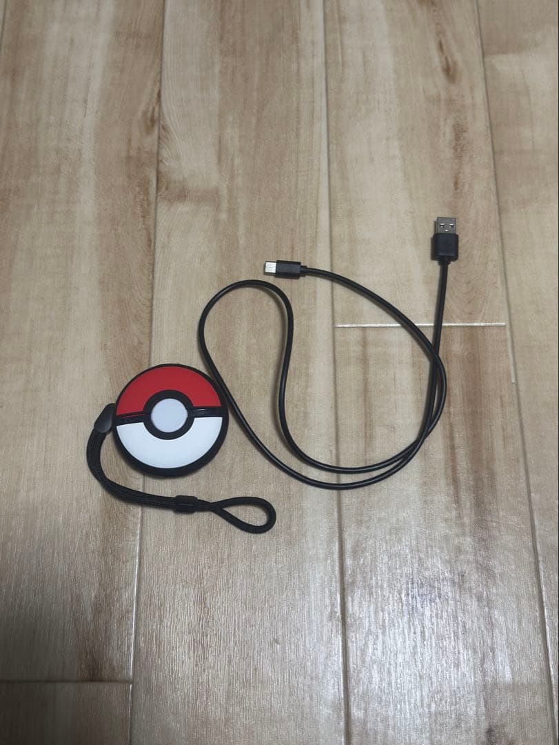 【美品・ほぼ未使用】Pokemon GO Plus + ポケモン GO