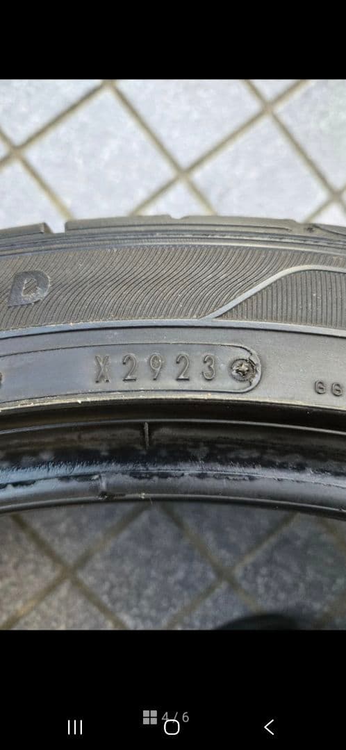 グッドイヤーEAGLE エグゼ　245/40R20 99W タイヤ　1本　中古