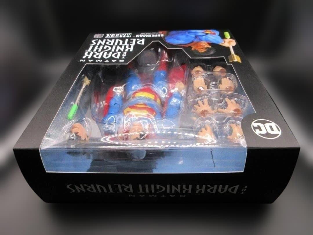 MAFEX No.161 スーパーマン Dark Knight Returns②