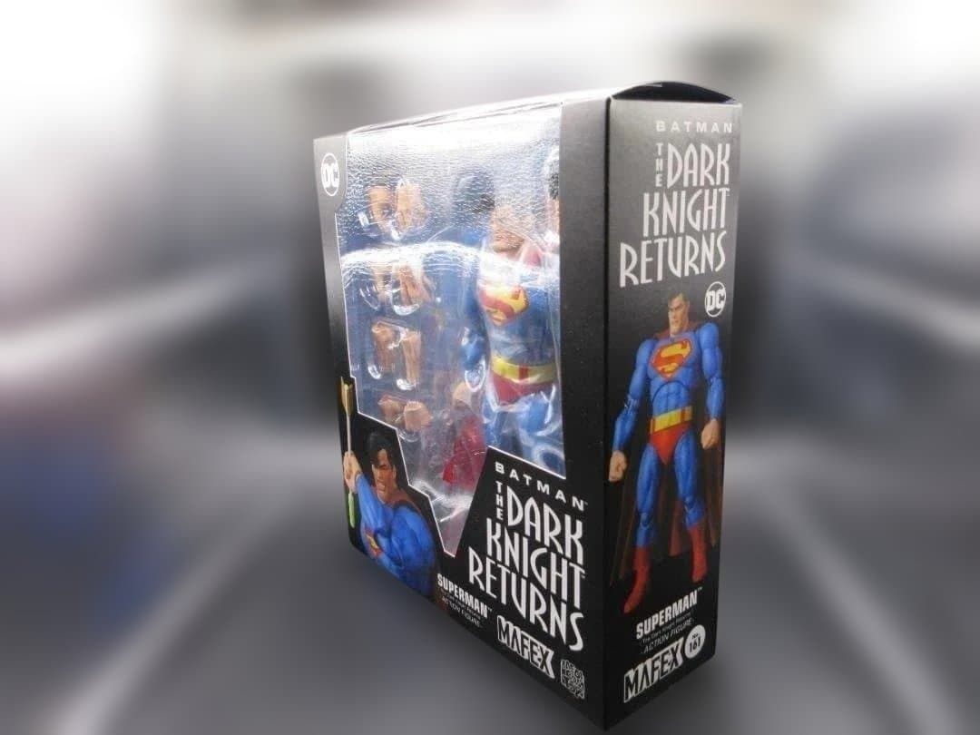 MAFEX No.161 スーパーマン Dark Knight Returns②