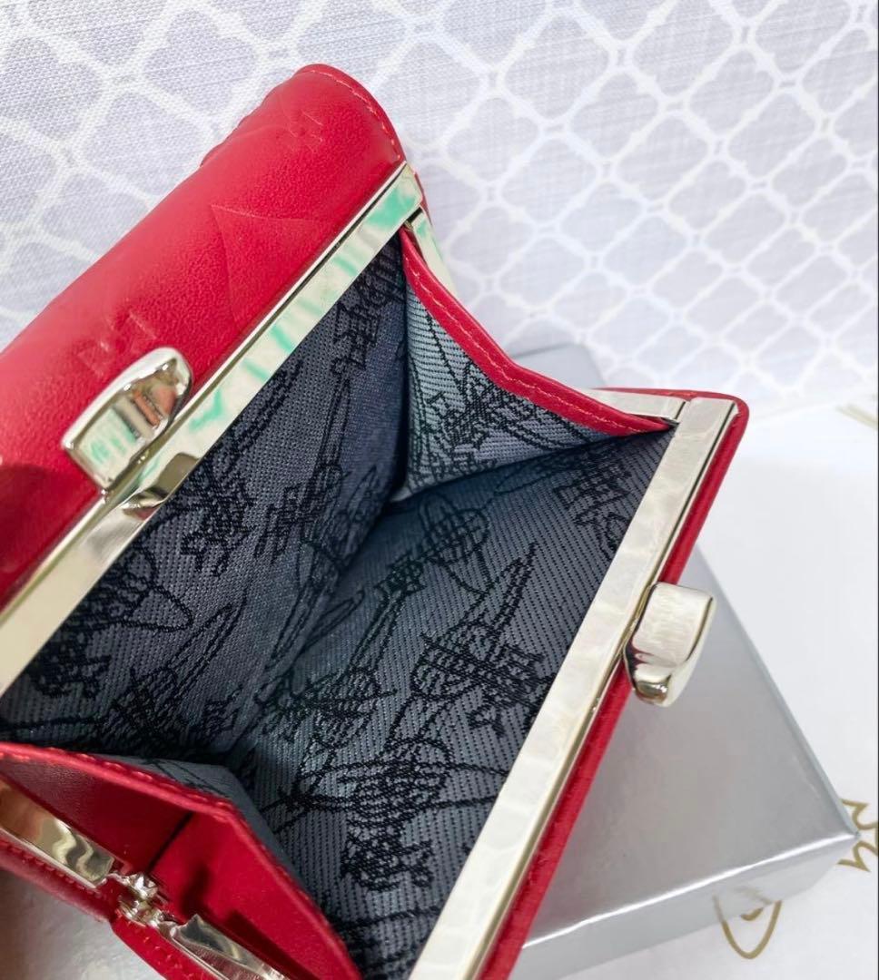 こたふす 【内柄も素敵☆】Vivienne Westwood 三つ折り財布