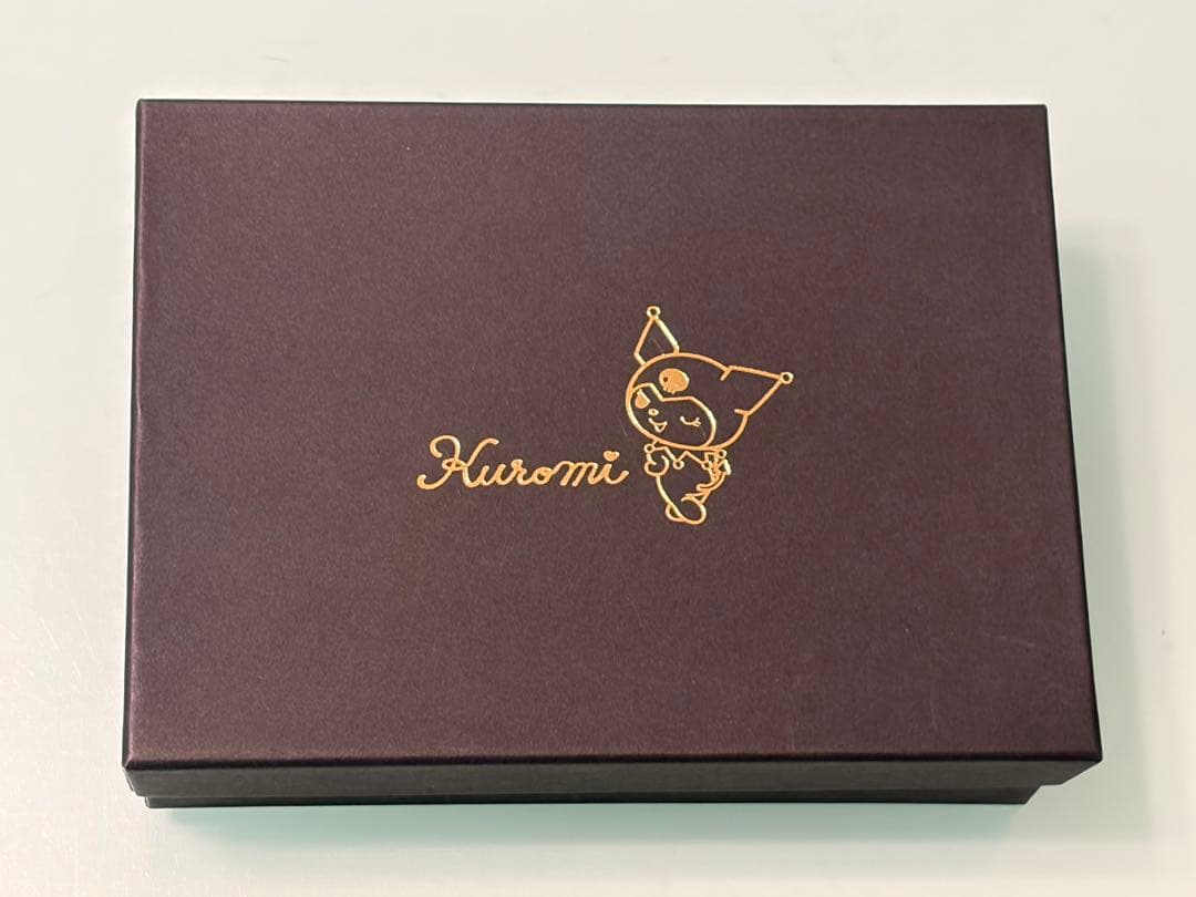 ⭐︎新品未使用⭐︎クロミKUROMI 二つ折り財布