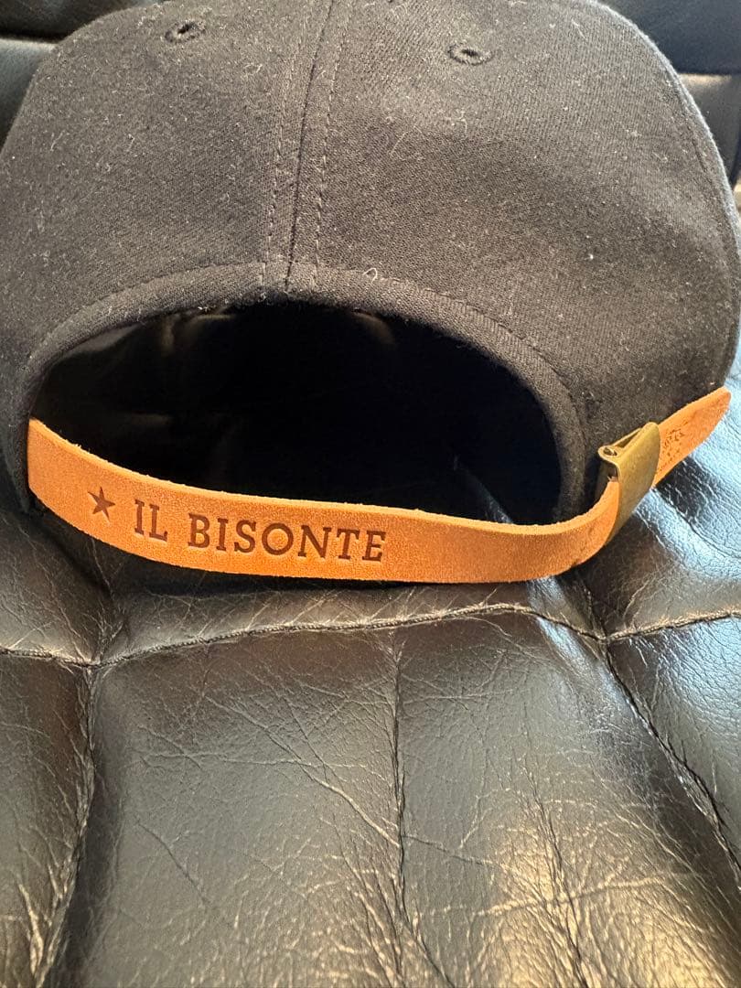 IL BISONTE ブラックキャップ
