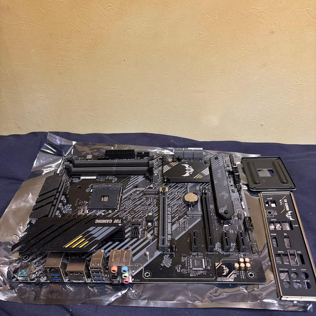 ASUS TUF GAMING B550-PLUS マザーボード　メモリ2枚付き