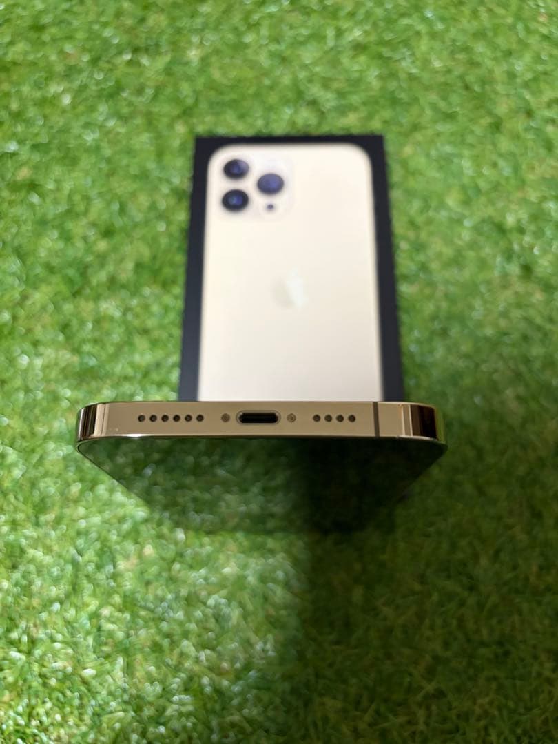 J*N様 Apple iPhone 13 ProMAX ゴールド 512GB