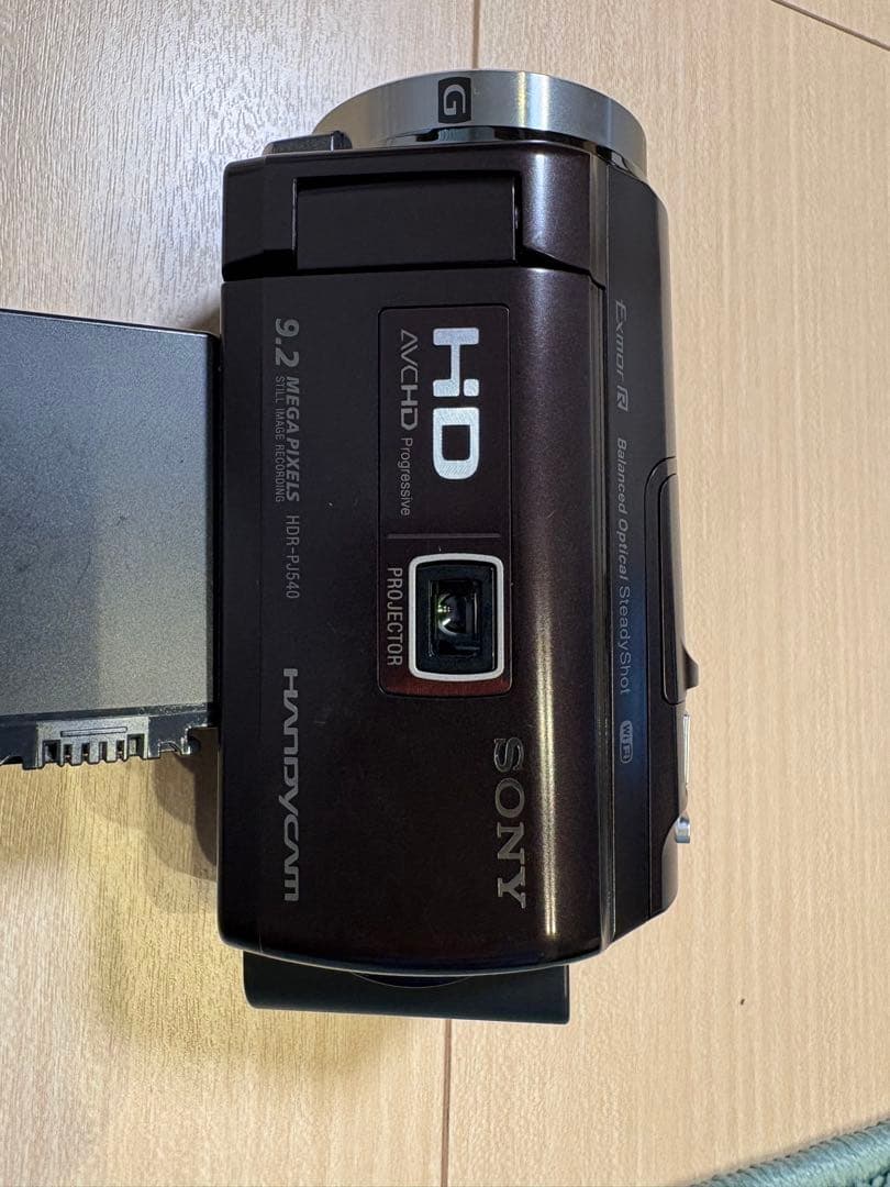 Sony HDR-PJ540 ビデオカメラ　プロジェクター付き　バッテリー2個