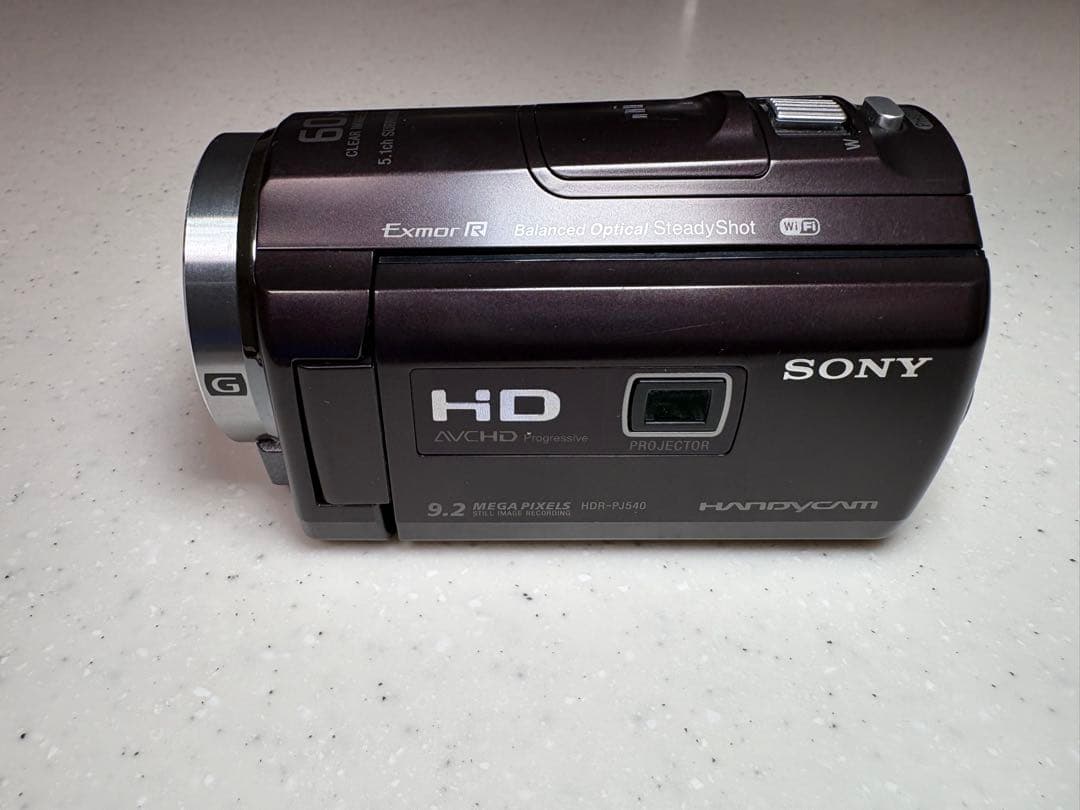 Sony HDR-PJ540 ビデオカメラ　プロジェクター付き　バッテリー2個
