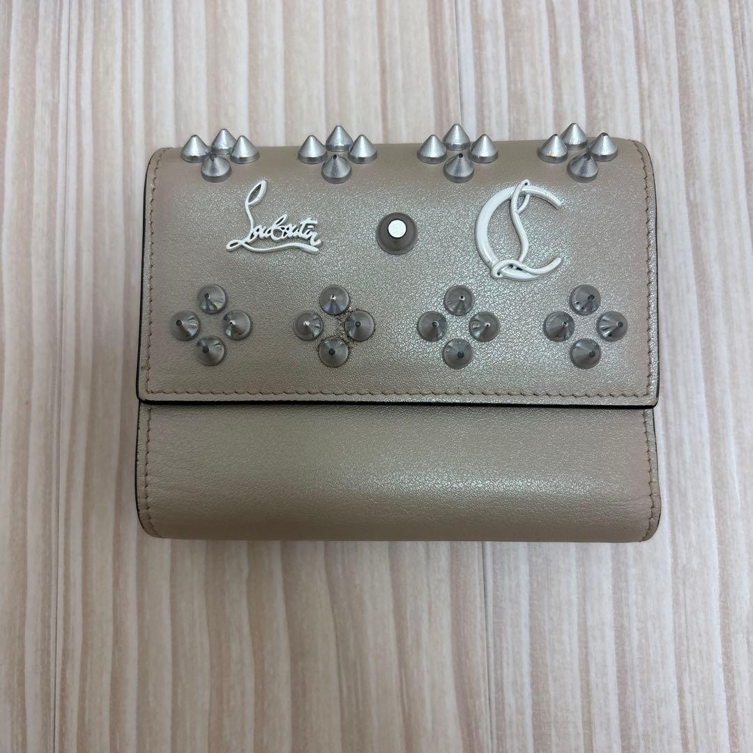 Christian Louboutin スタッズ三つ折り財布