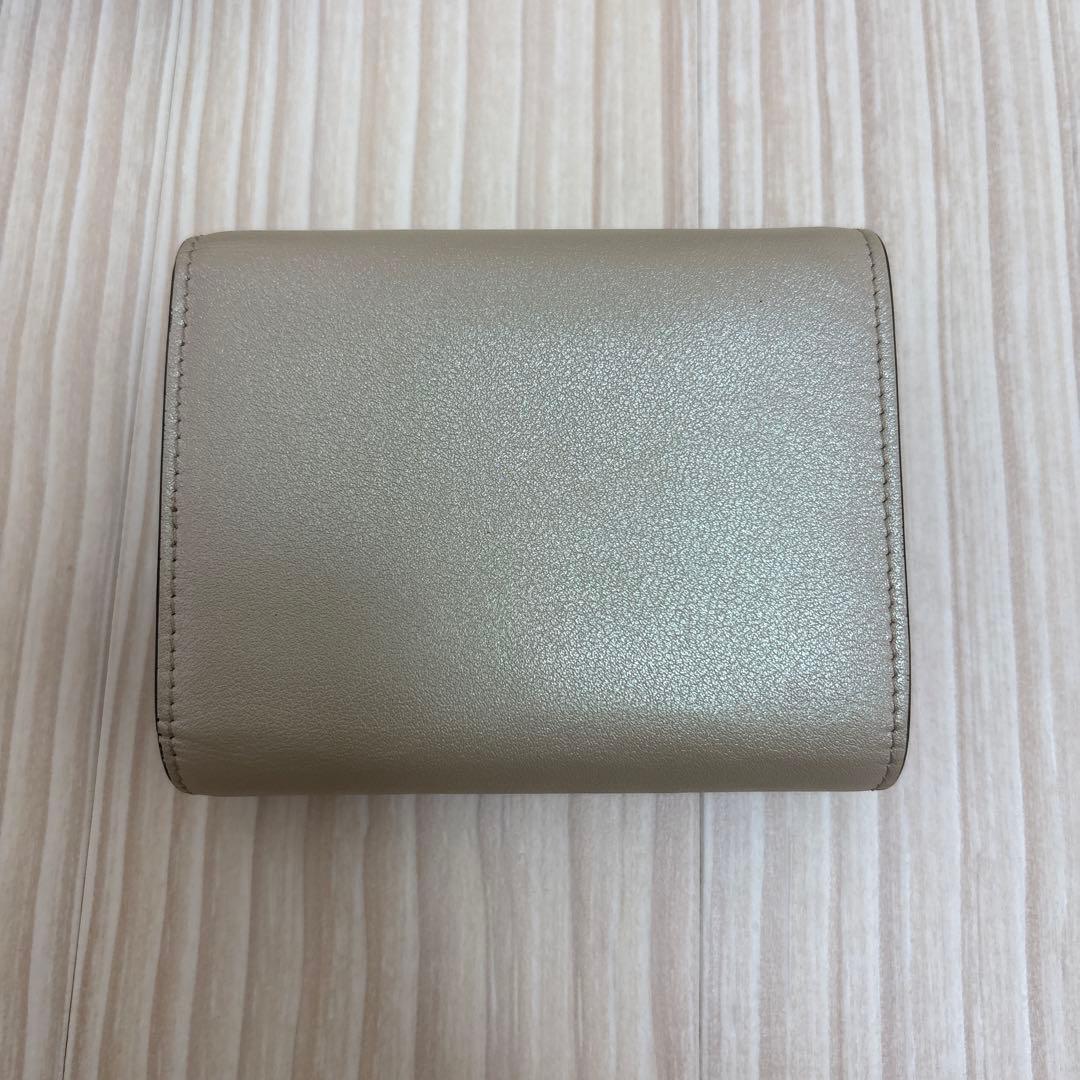 Christian Louboutin スタッズ三つ折り財布