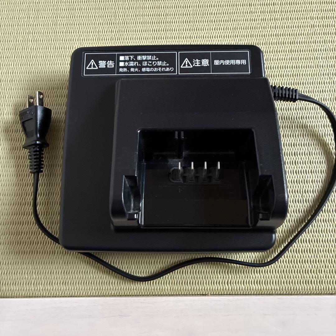 Panasonic 電動自転車用バッテリー充電器　NKJ074Ｚ2