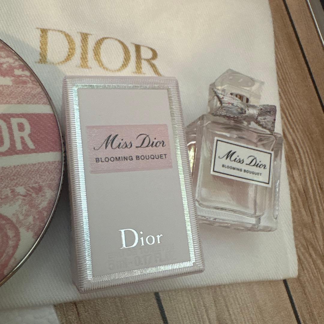 【未使用】Dior ルミナイザー コーラルグロウ 004