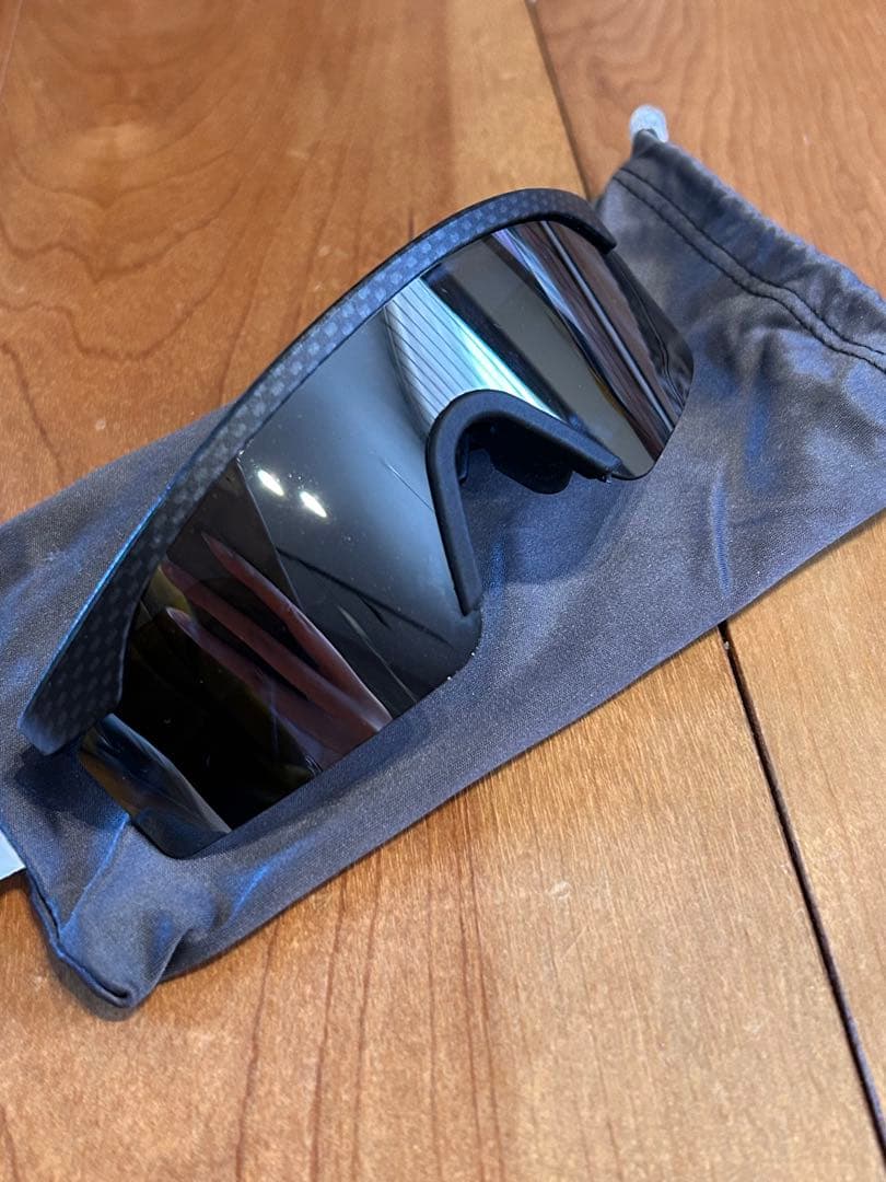OAKLEY オークリー スポーツサングラス　ブラック系レンズ