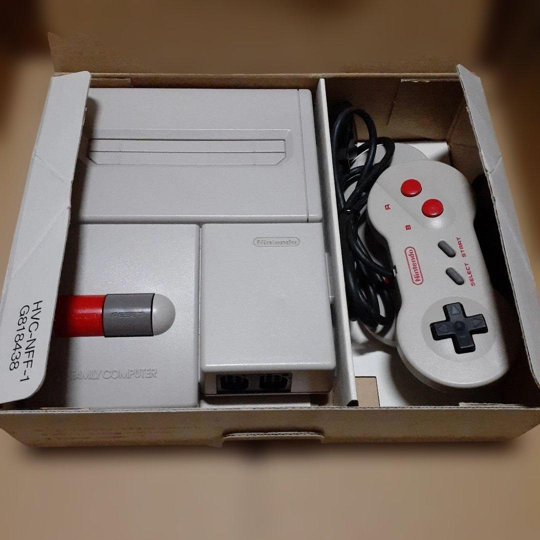 ニューファミコン本体　箱説明書付き