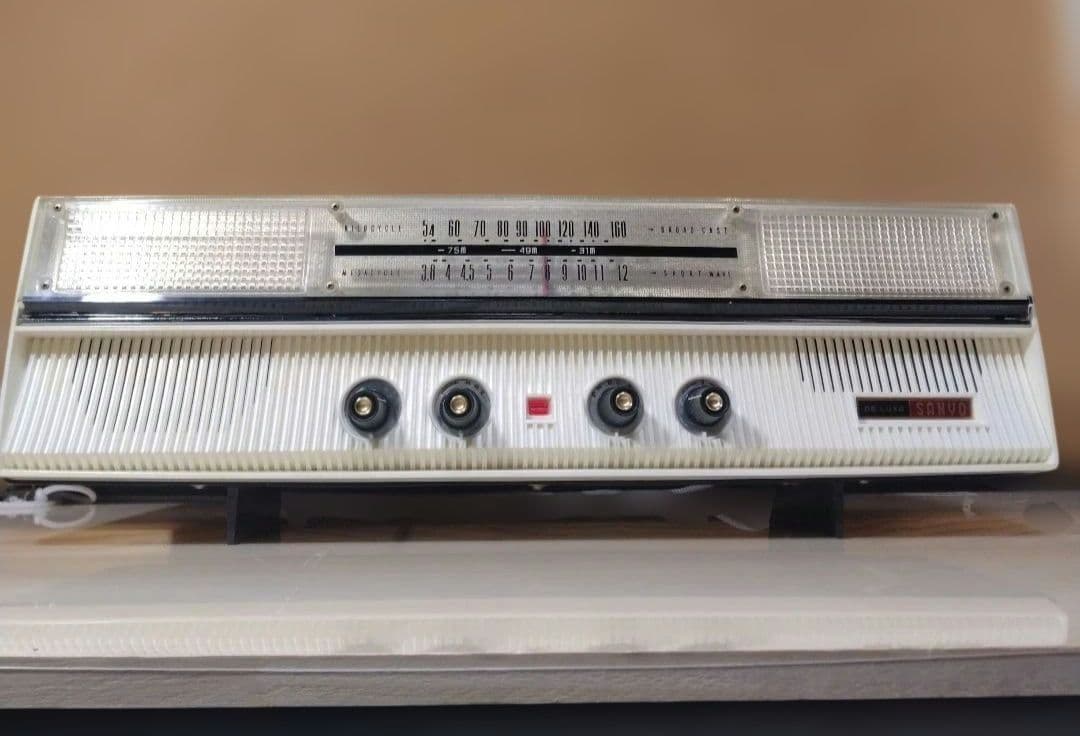 DELUXE SANYO サンヨーSF-49真空管ラジオ2スピーカー5球スーパー