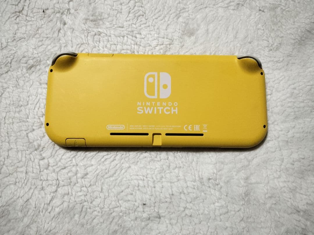 動作品Nintendo Switch Lite イエロー