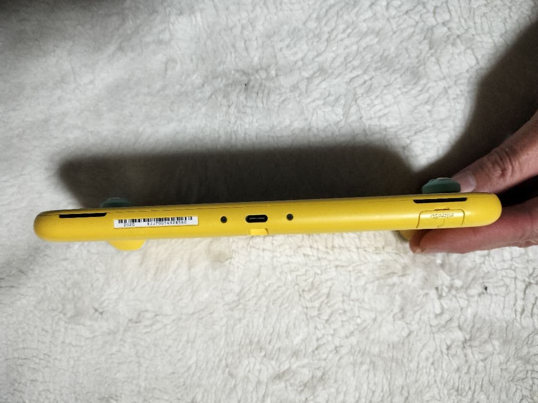 動作品Nintendo Switch Lite イエロー