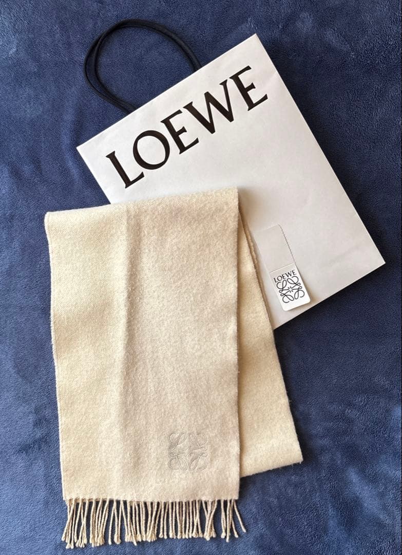 LOEWEロエベ・リバーシブルマフラー・ベージュ×アイボリー男女兼用