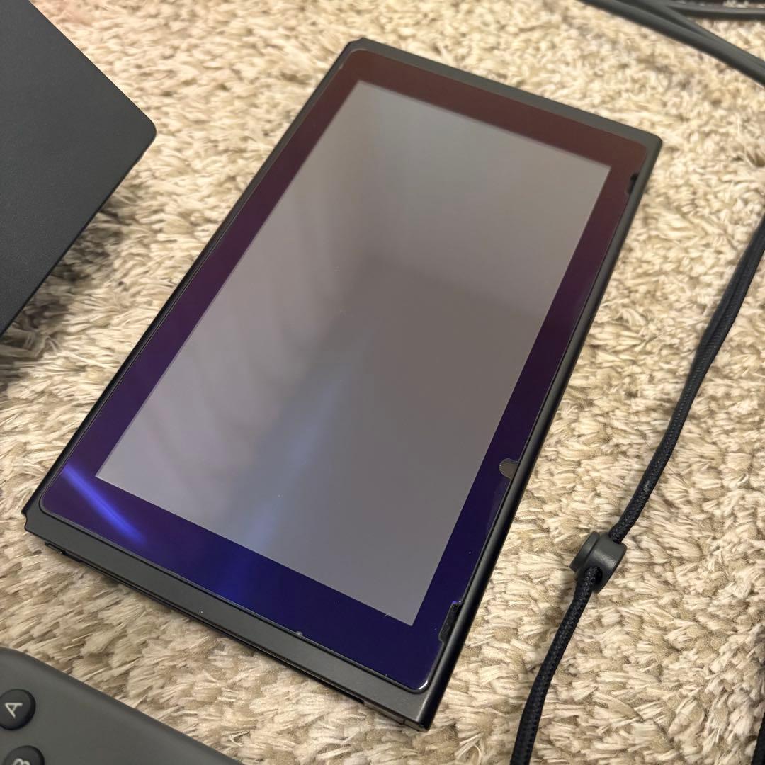【美品】Nintendo Switch ブラック