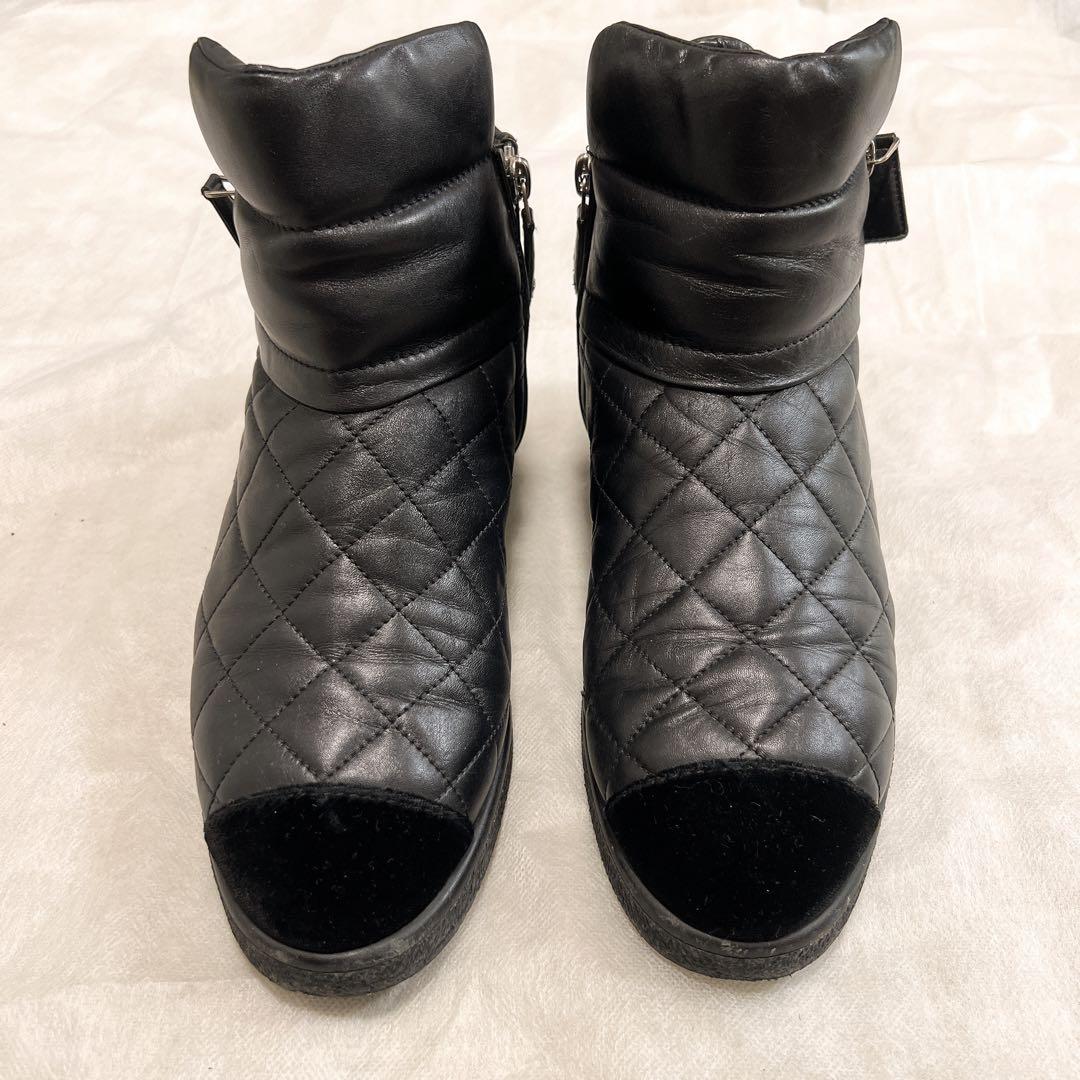 CHANEL キルティングショートブーツ 黒
