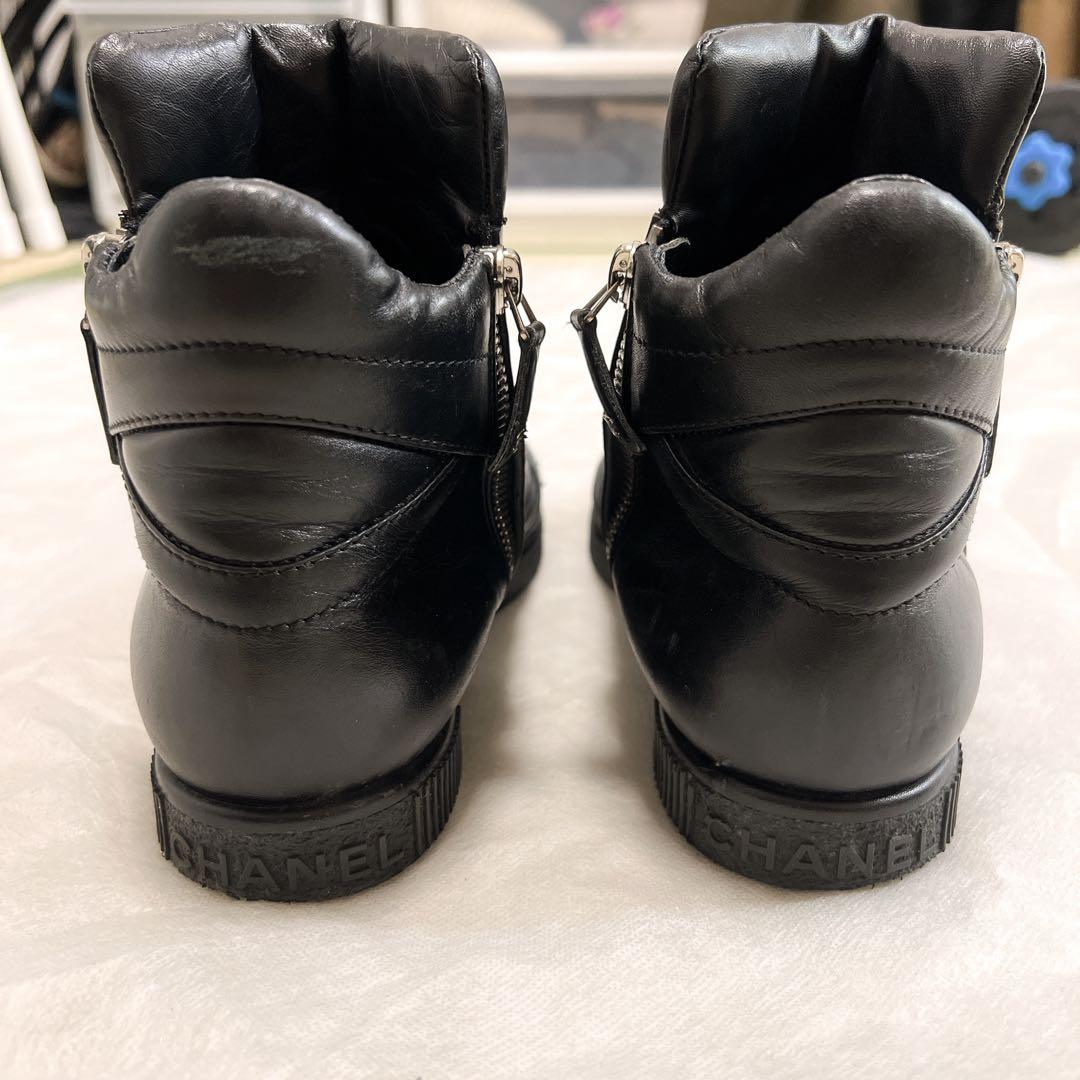 CHANEL キルティングショートブーツ 黒