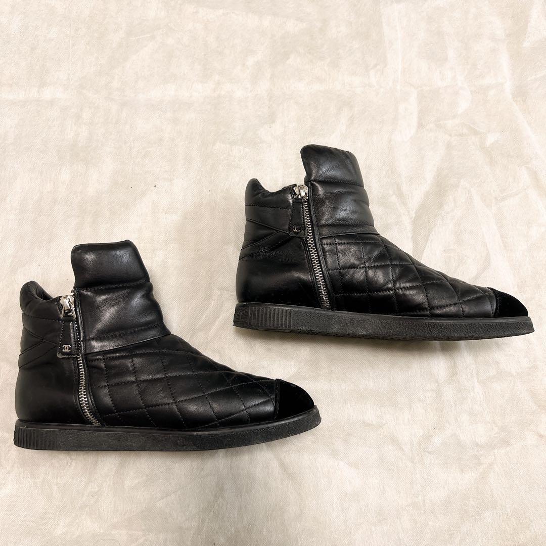 CHANEL キルティングショートブーツ 黒