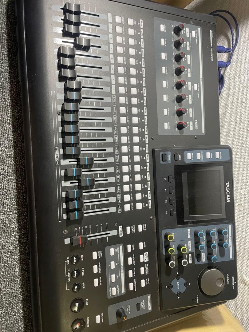 美品 TASCAM DP-32SD マルチトラックレコーダー 動作未確認