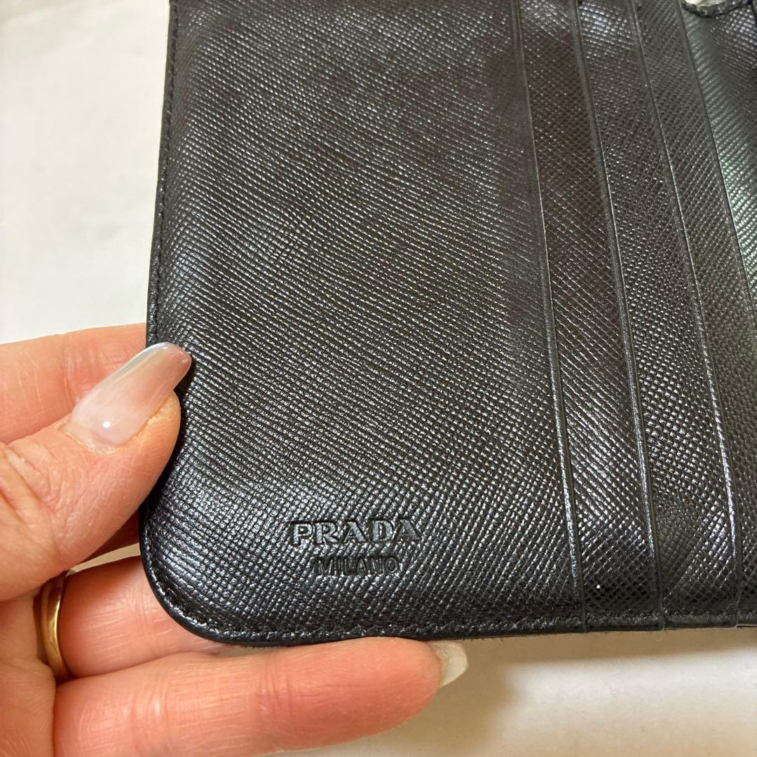 ☆*☆様 PRADA ブラック 二つ折り財布