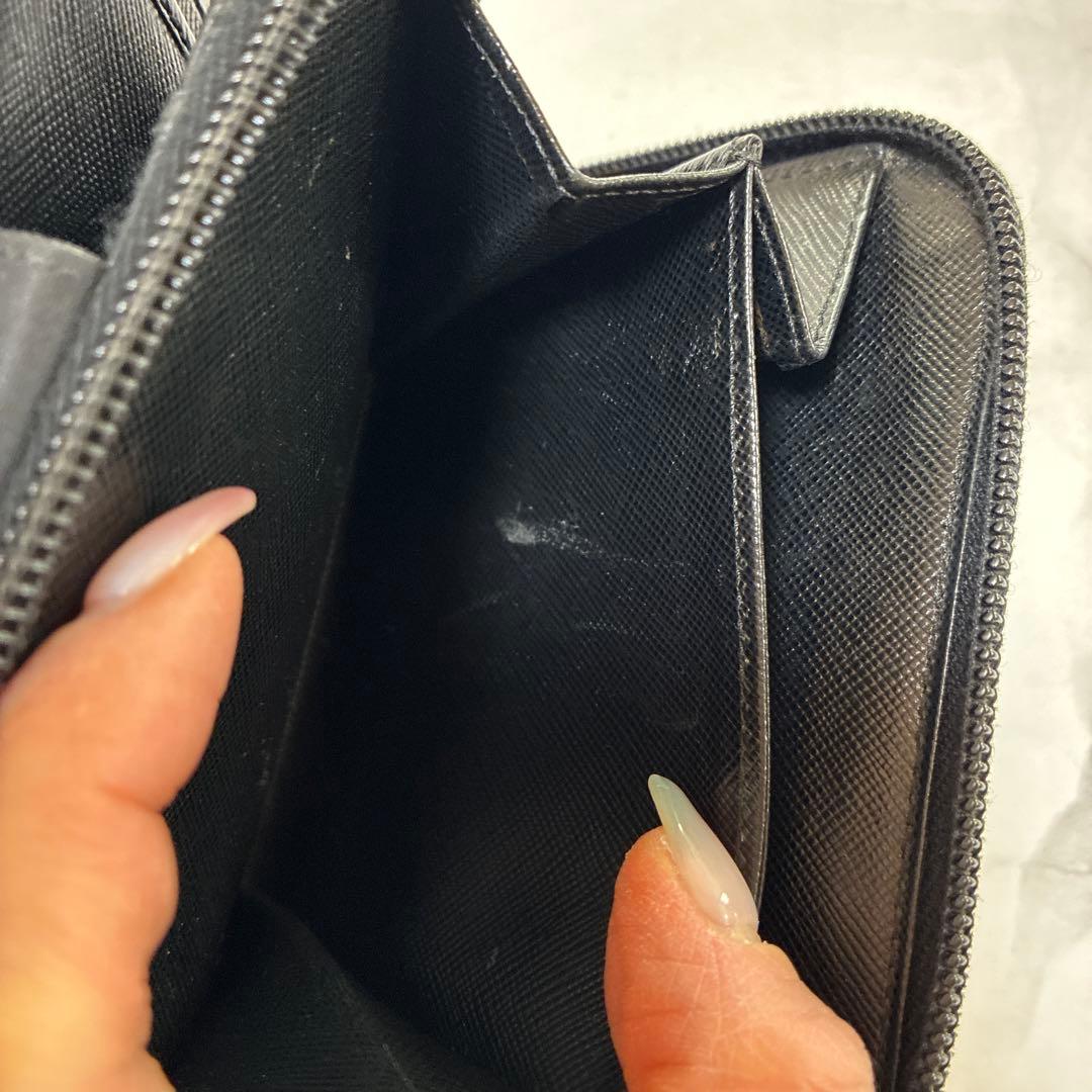 ☆*☆様 PRADA ブラック 二つ折り財布