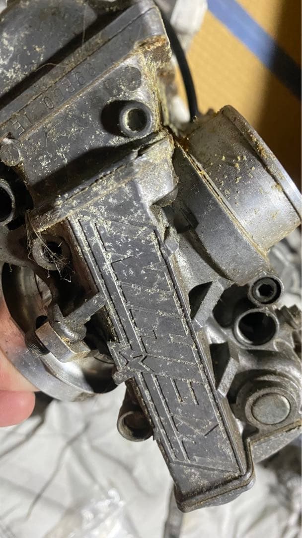 shikama6 要OHベースKEIHIN FCR4連ファンネル付ジャンク